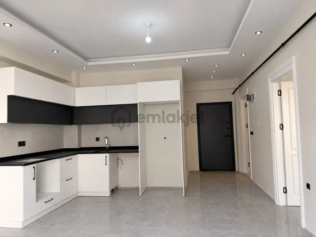Bağlarbaşın Da Avantajlı Konumda Satılık 1+1 Ticari Ofis - 13