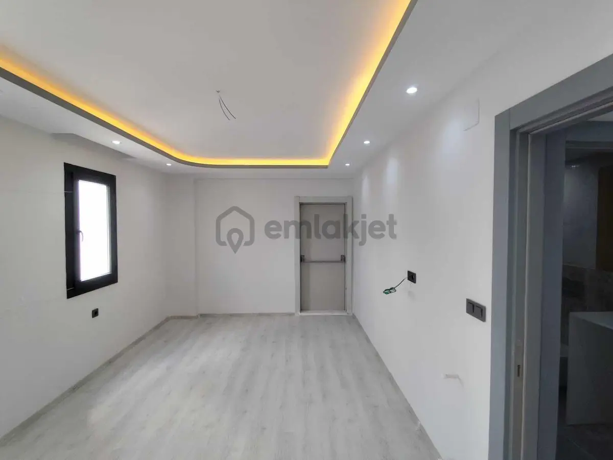 Sarıçam Emlaktan 3+1 Genişliginde 2+1 Cadde Üzeri Daire - 6