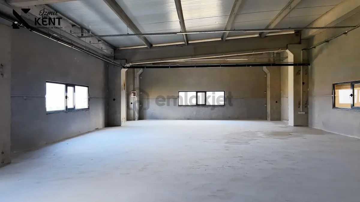 Kemalpaşa Osb Kiralık 2000m2 Fabrika - 9
