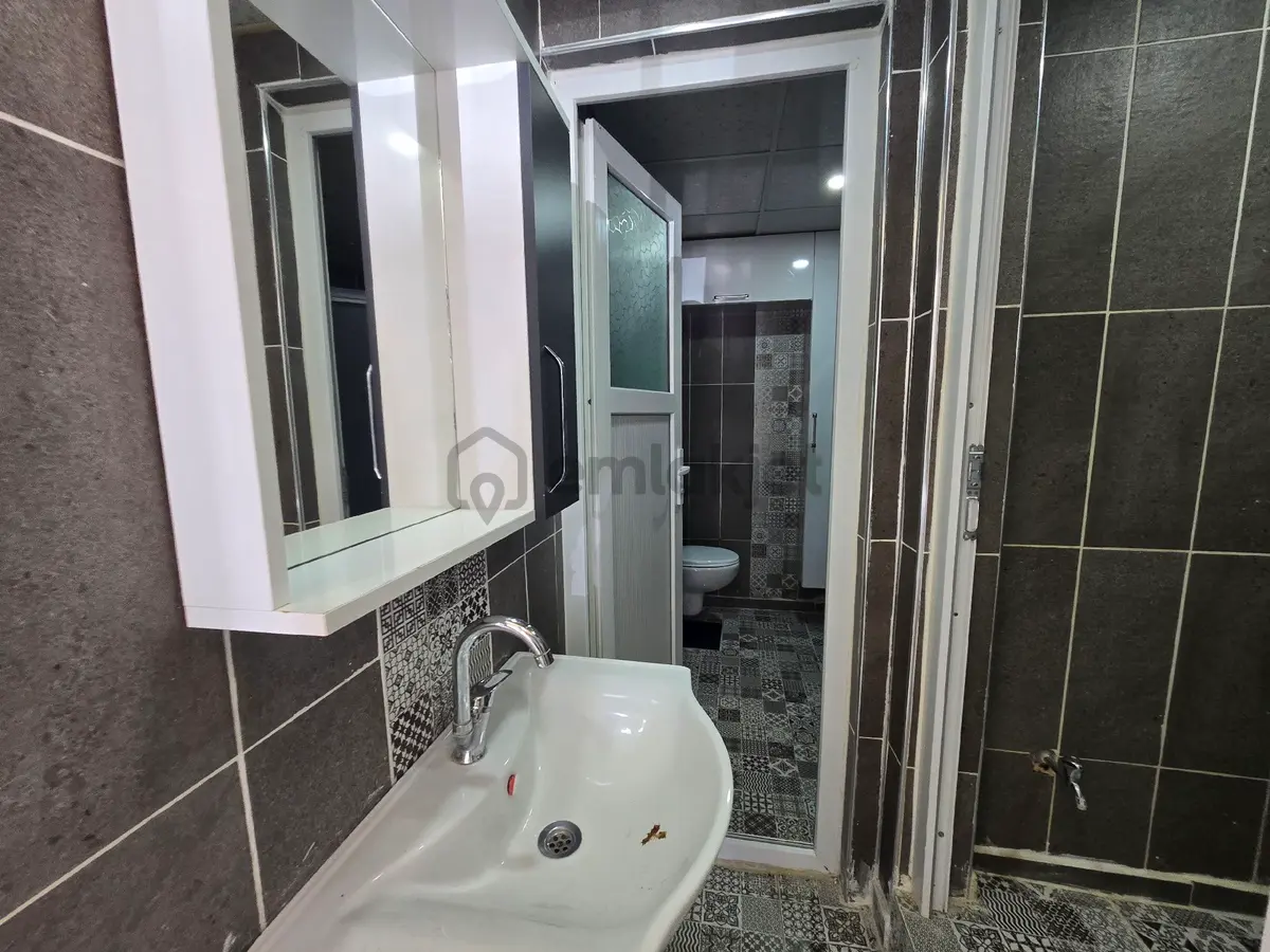 Kiralık 2+1 Giriş - 12