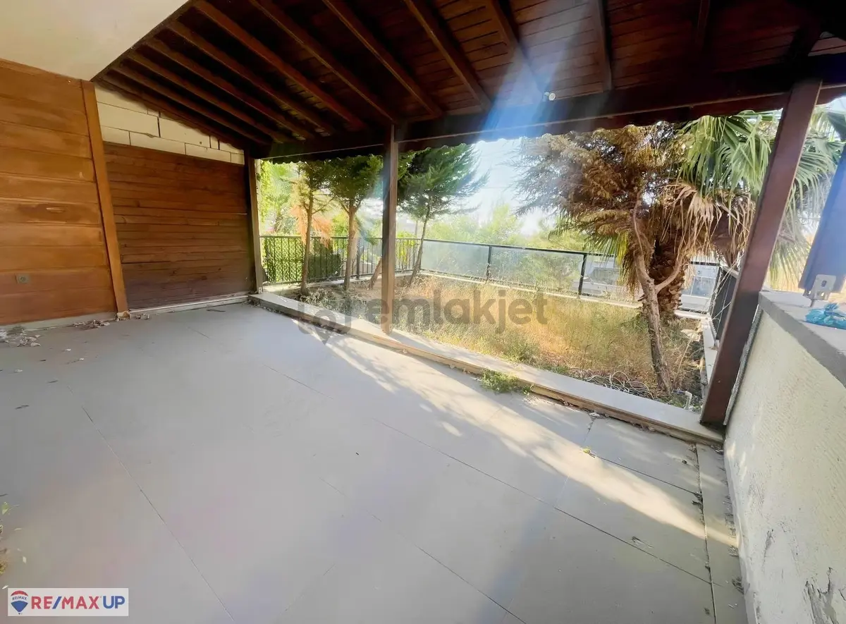 Çetin Emeçte Deniz Manzaralı, Bahçeli Kiralık Villa - 16