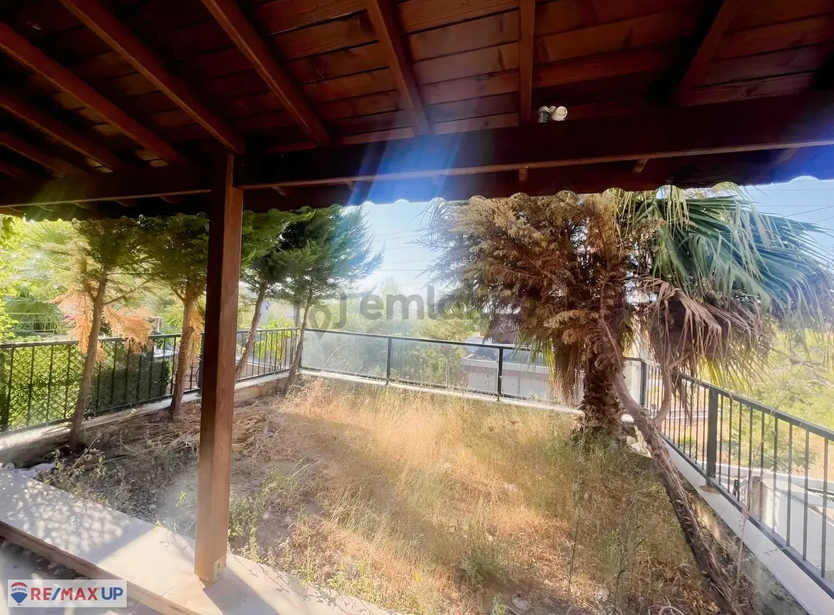 Çetin Emeçte Deniz Manzaralı, Bahçeli Kiralık Villa - 15