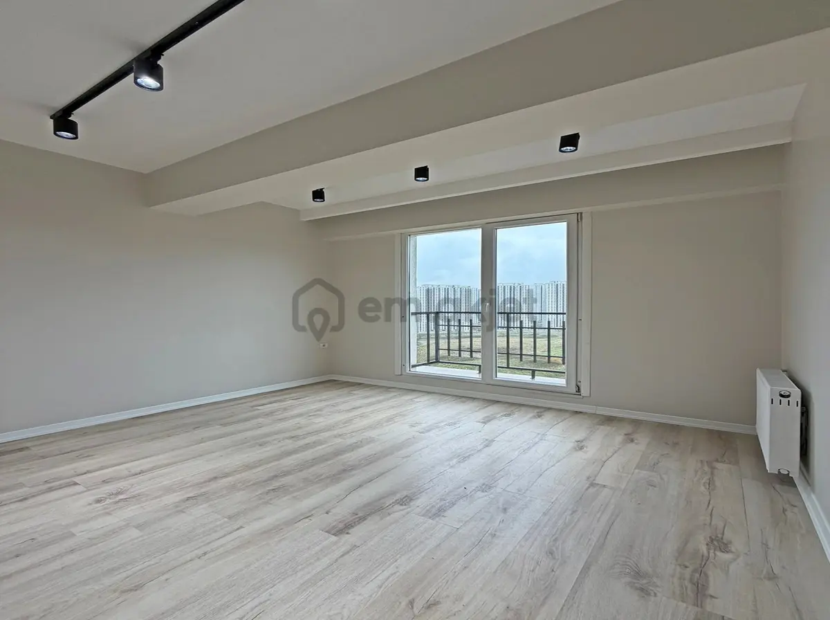 Cadde Üzeri Metrobüse Yakın Site İçi 1+1 Satılık Daire - 5