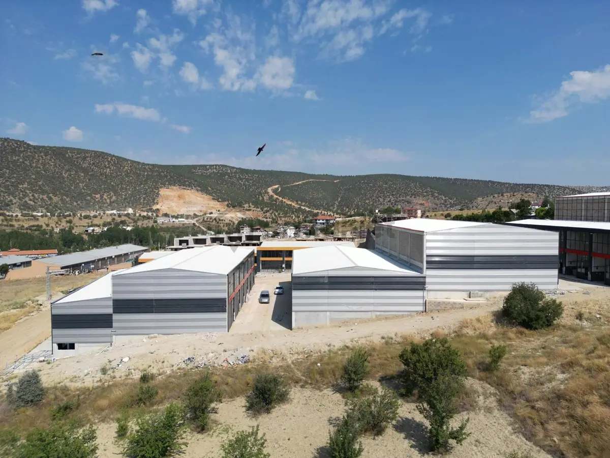 Konya Bozkırda Satılık Dükkanlar - 9