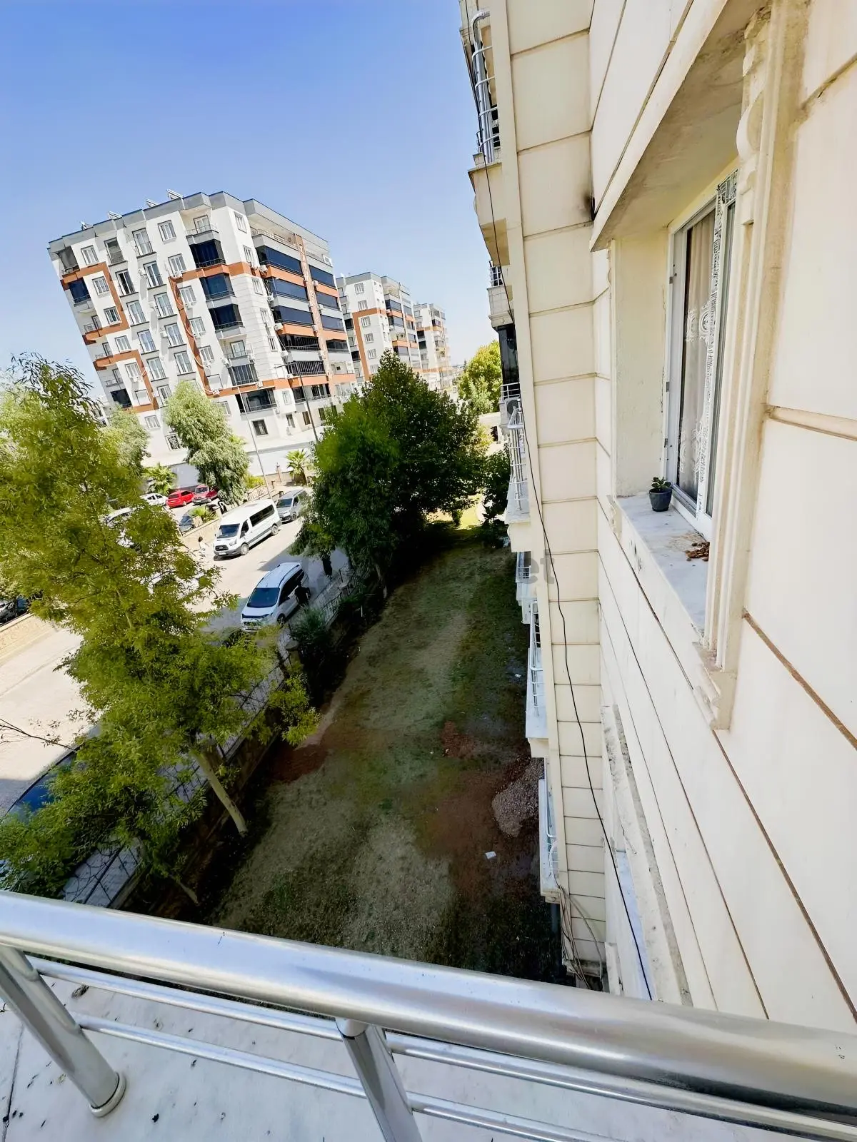 Satılık Site İçerisinde Emsalsiz Güzel Daire - 28