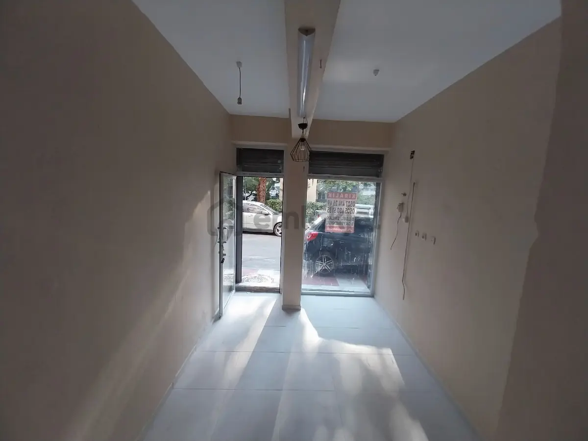 Karaköy Pazarı İçinde Kiralık Dükkan - 4