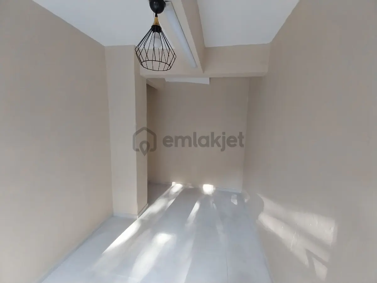 Karaköy Pazarı İçinde Kiralık Dükkan - 6