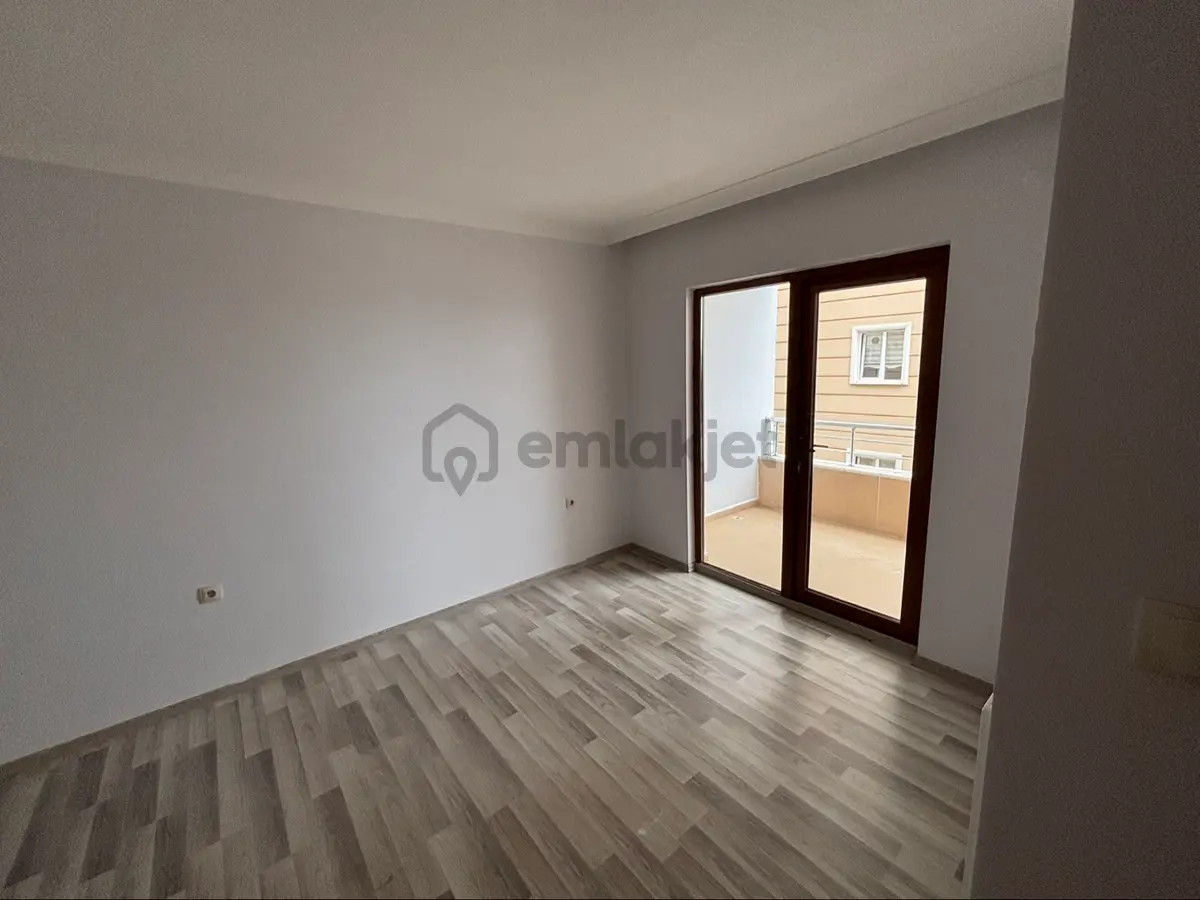 Trabzon Pelitli Mahallesinde Kiralık 3+1 Daire - 14
