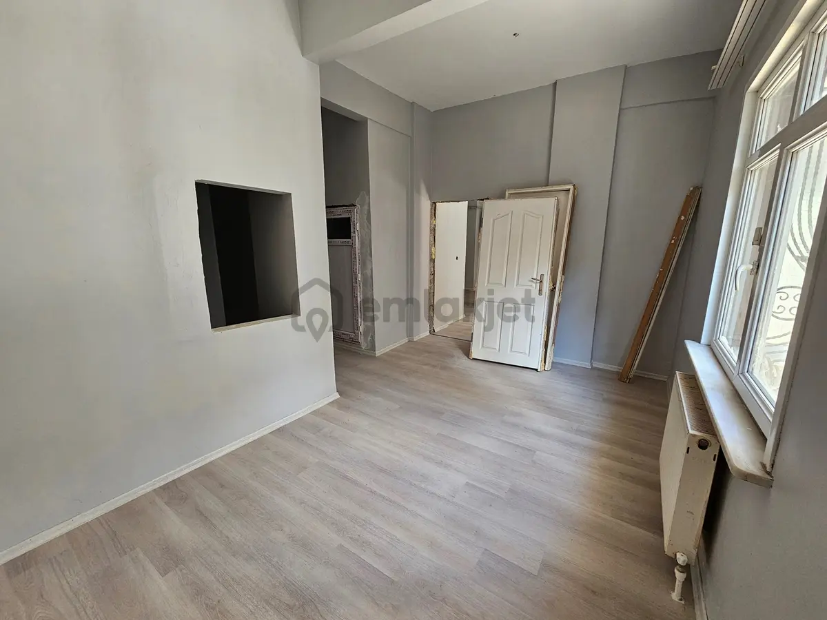 Topselvi Yalı Mahallesinde 2+1 Kiralık Daire-giriş Kat - 19