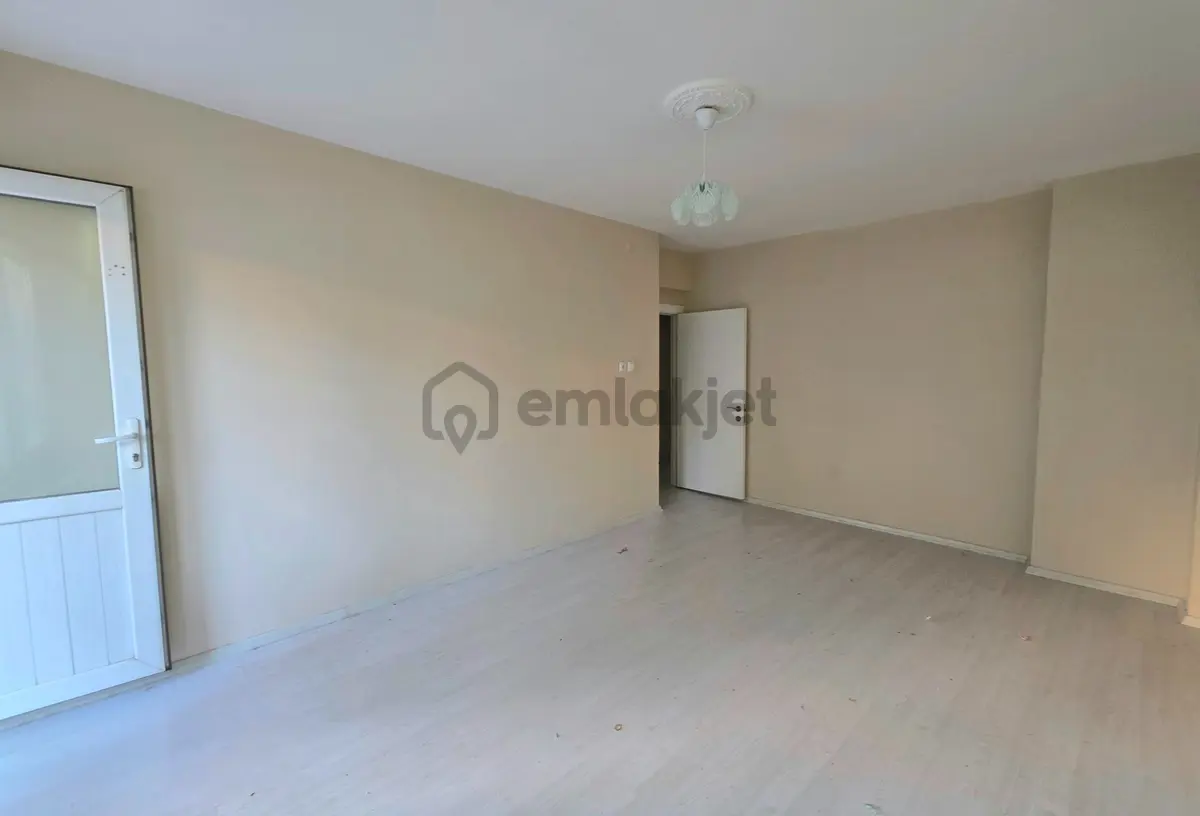 C21 Cius; E.pazar Cad. Civarı Arakat 3+1 Kiralık Daire - 7