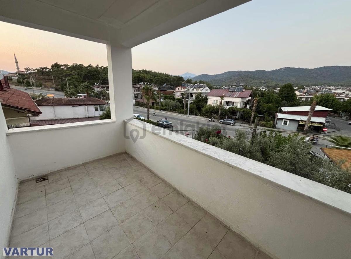 Fethiye Çiftlikte Geniş 3+1 Anayol Üzerinde Kapalı Mutfak