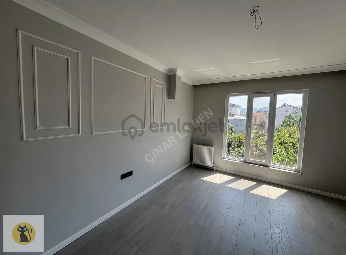 Eşrefzade' De 2+1 Geniş Kiralık Daire - 6