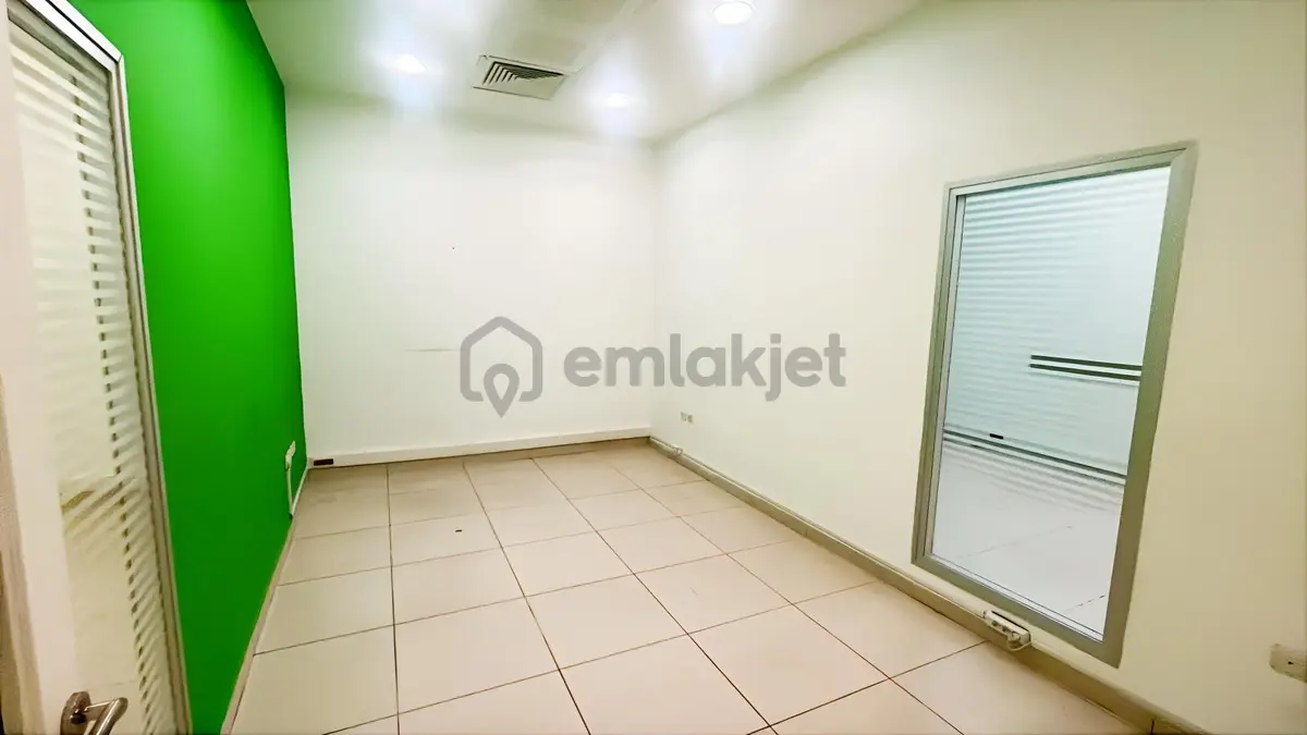 Deposite Outlet Mall'da 185m² Ofis +kdv'li - 6