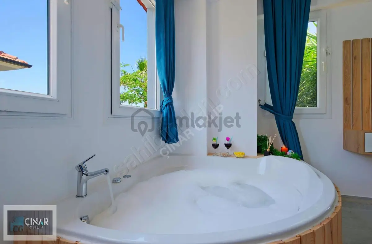 Ölüdenizde Satılık Eşyalı 3+1 Müstakil Villa - 9
