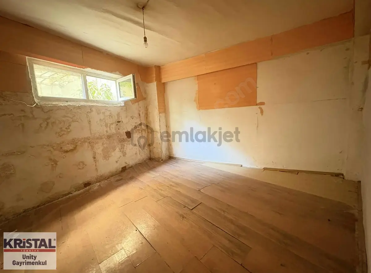 Kırmızıtoprakta Kiralık 200 M2 Ticari Depo - 9