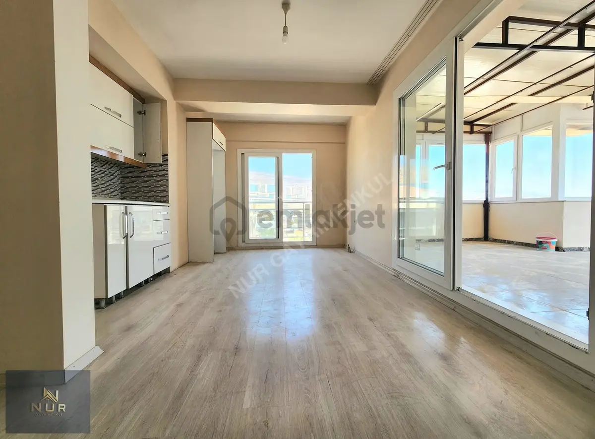 Bayraklı M.erener Mah. 2+1 Teraslı Manzaralı Daire - 10