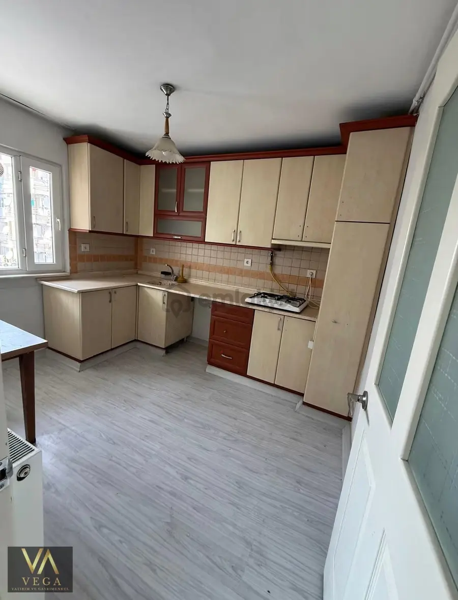 Arda Mah 3+1 Kiralık Arakat Önü Açık - 2
