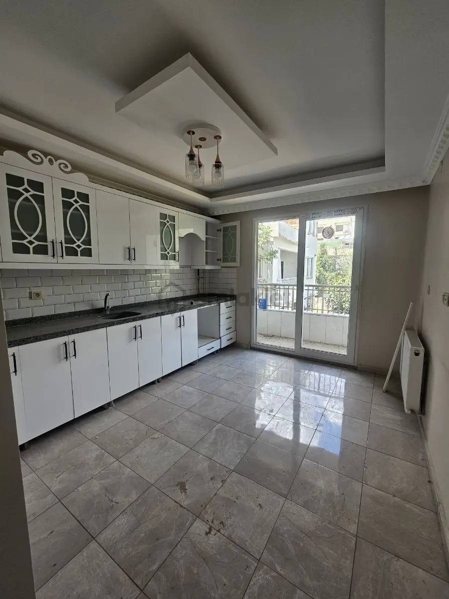 Müftülük Caddesi Üzerinde Az Katlı Binada Geniş 3+1 Satılık Dair - 12