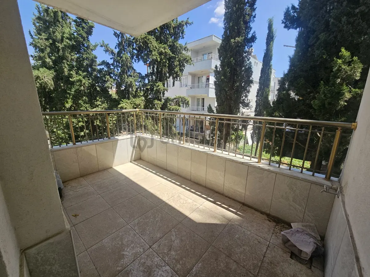 Müftülük Caddesi Üzerinde Az Katlı Binada Geniş 3+1 Satılık Dair - 13