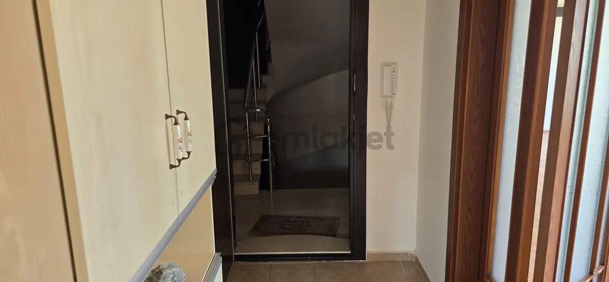 Kuşadası Merkezde Kiralık 3+1 Daire - 17