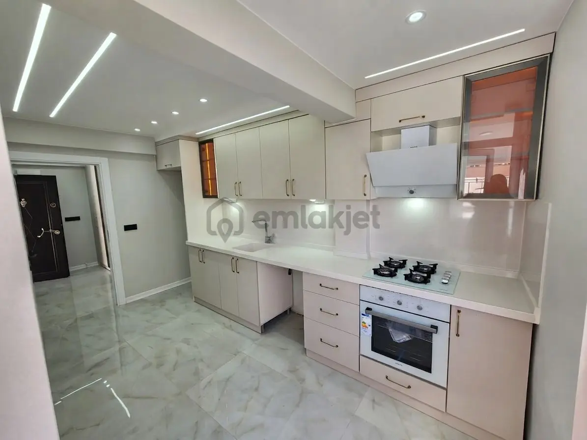 MARS'TAN AKÇAY'DA AİLENİZ İÇİN GENİŞ, KONFORLU VE HAZIR BİR YAŞAM !! AYRI MUTFAK ÖN CEPHE 2+1 DAİRE