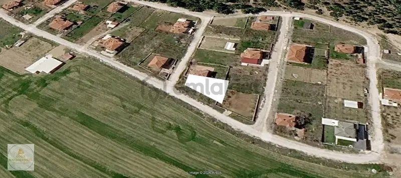 Korkuteli Alaaddinde 410 M² Köşe Parsel Tek Tapu Arsa