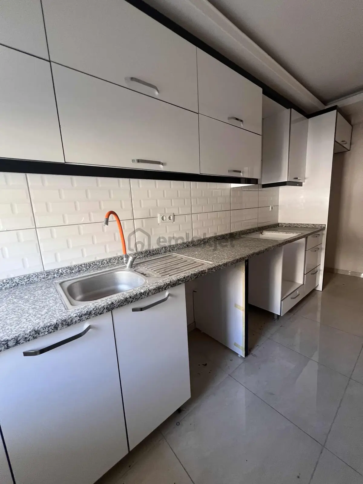 Kütükçü Mah Kiralık Daire Geniş Ulaşıma Yakın !!! - 13