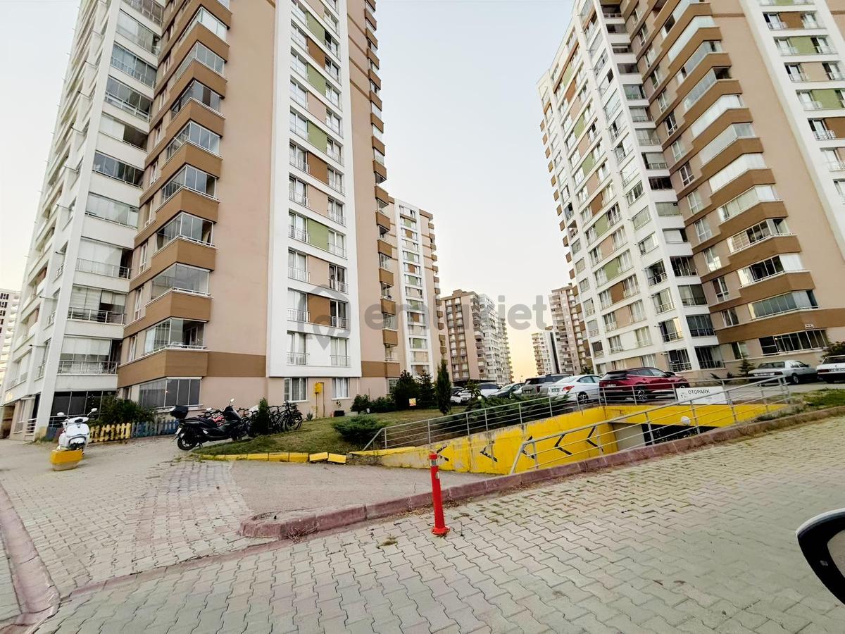 Korupark 2'de Ebeveyn Banyolu 3+1 Kiralık Daire - 47