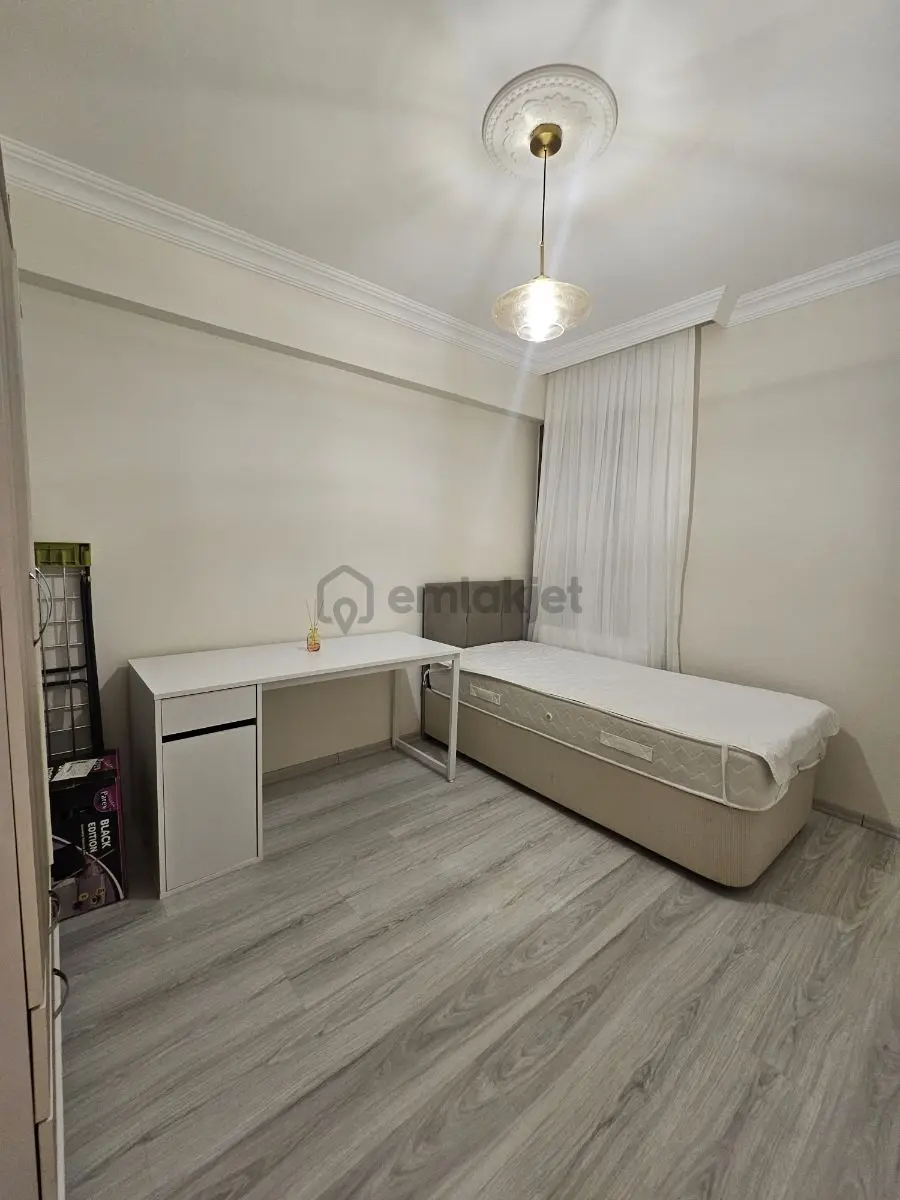 İsabeyli'de Kampüse Yakın Sıfır Eşyalı 1+1 Satılık Daire - 7