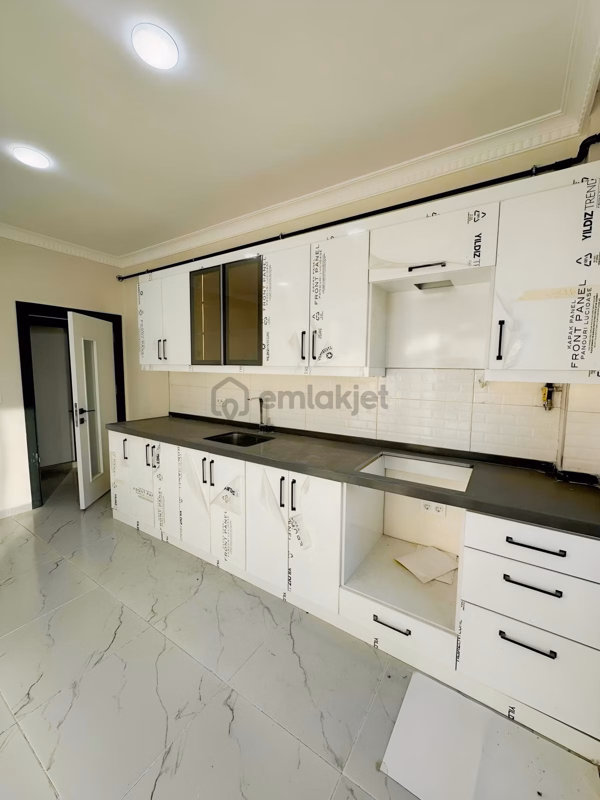 Arnavutköy Taşolukta 3+1 Satılık Ara Kat Daire - 13