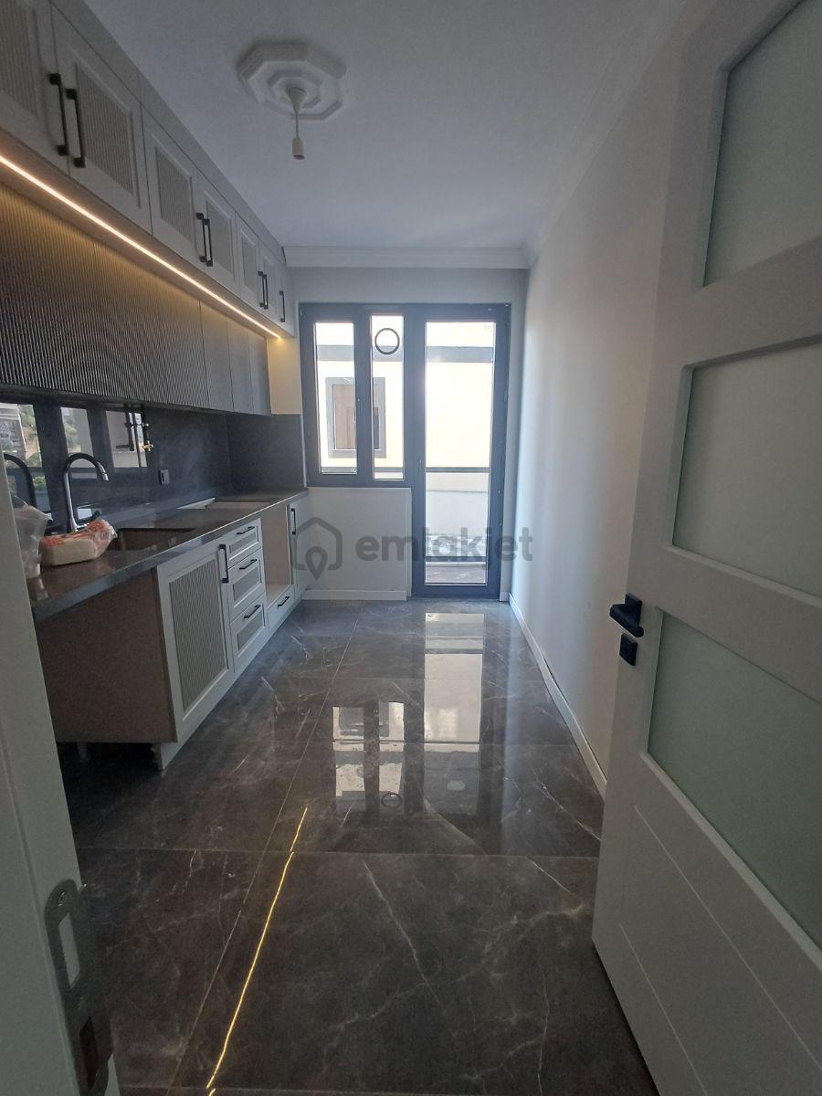 Beşevlerde Vadi Manzaralı Satılık 2+1 Daire - 8