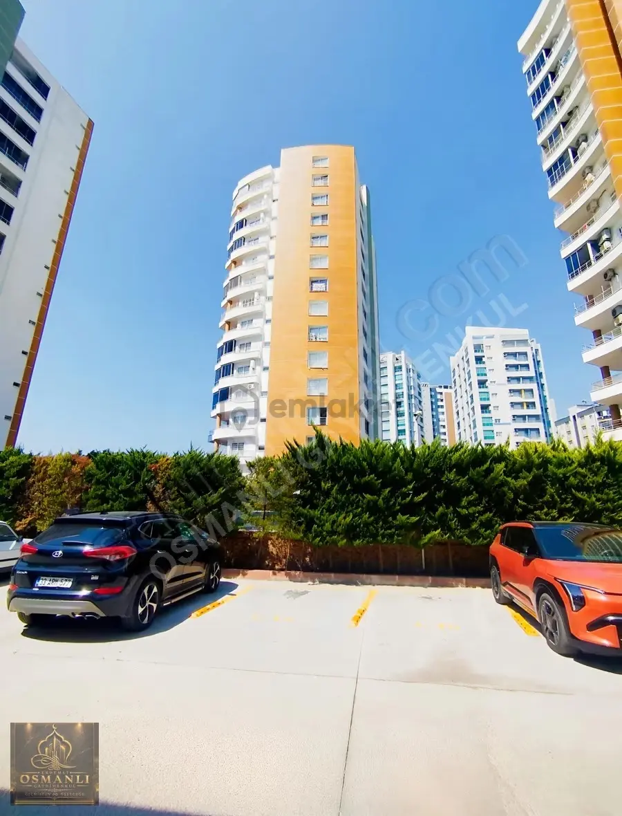 Çiftlikköy'de Üniversite Civarı Havuzlu Sitede Geniş 4+1 - 11