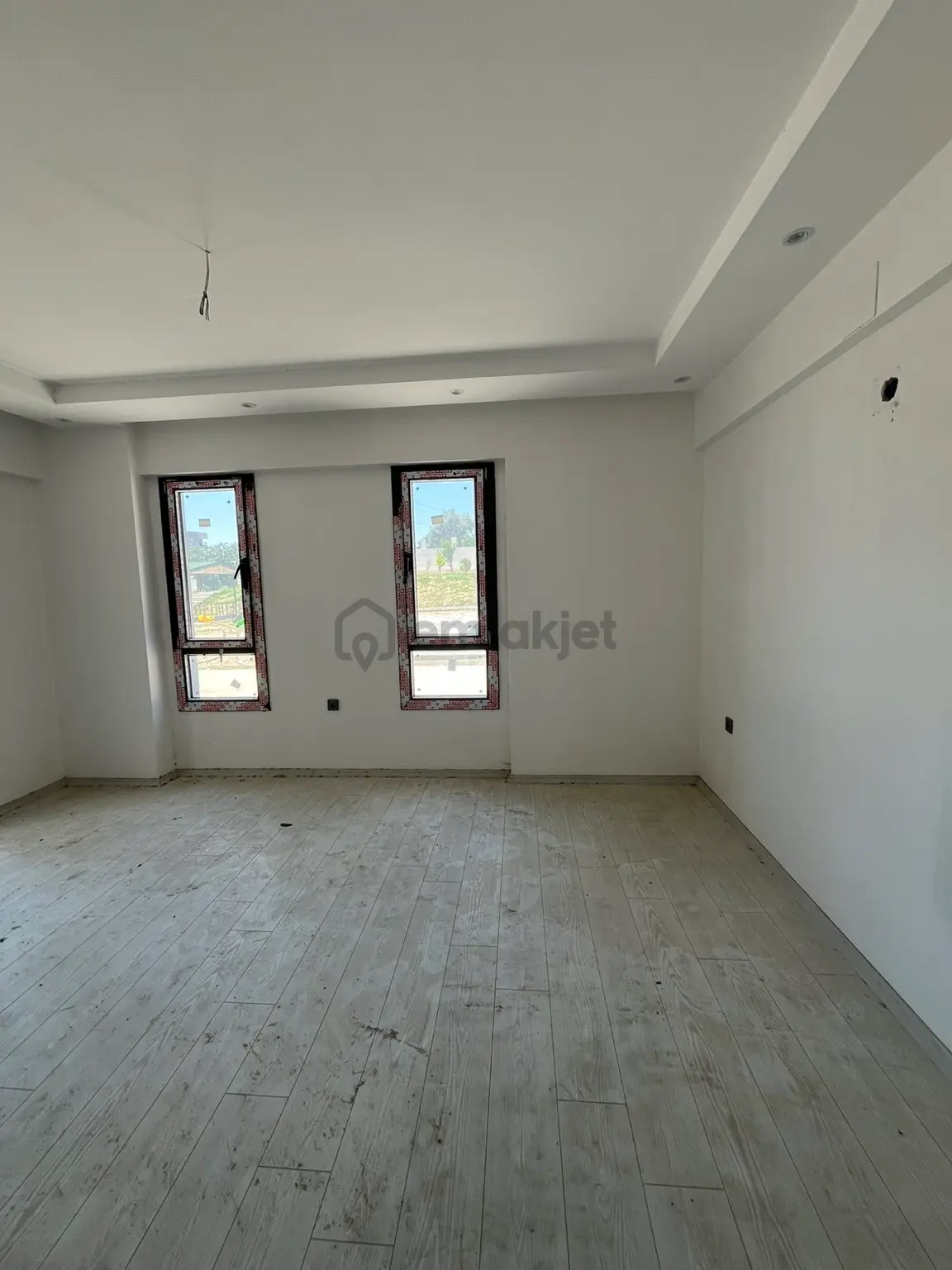 Zaferde Site İçersinde Satılık Lüx Daire - 13