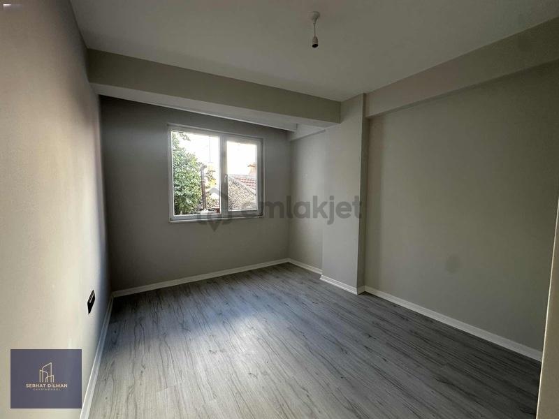 Eğitimciler Cd Arkası Sıfır 2+1 - 22