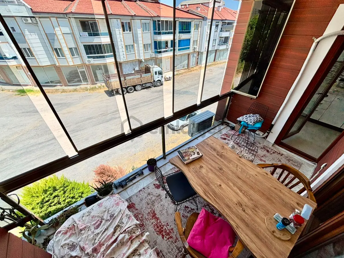 Akçay'da Doğa Manzaralı Doğalgazlı Satılık Daire - 18