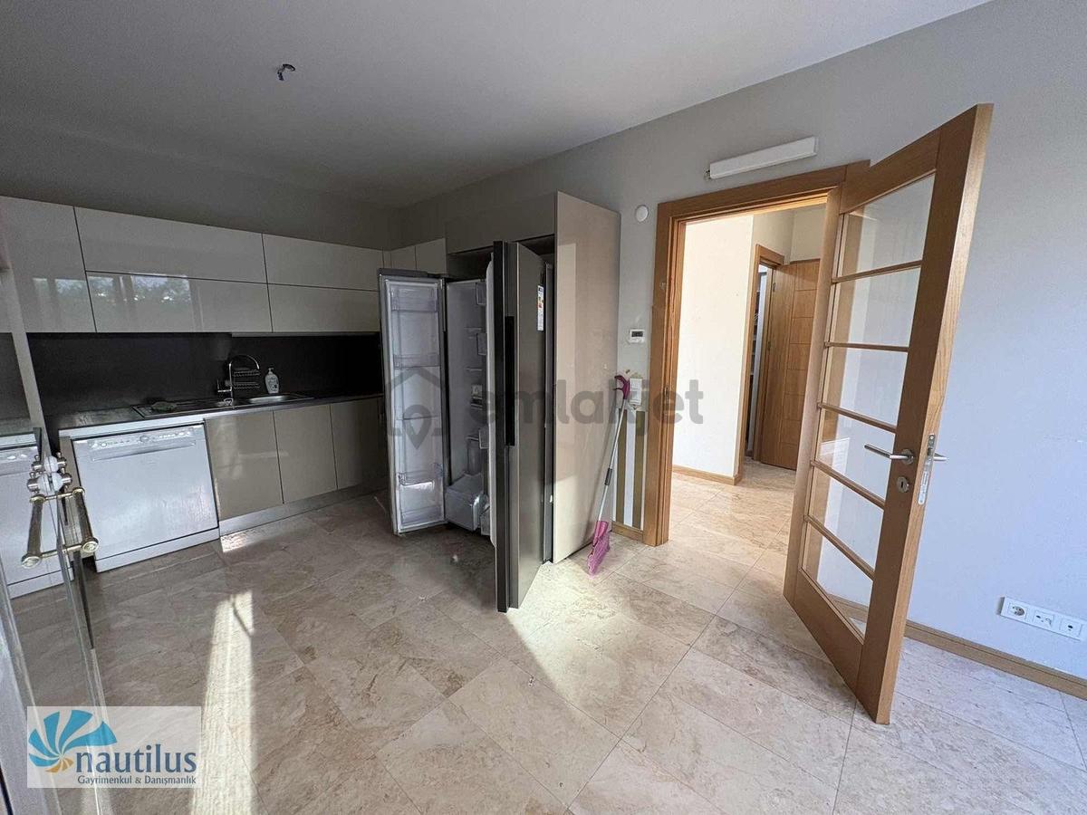 Bahçeşehir Asmalı Bahçeşehir Kiralık Köşe Villa - 6
