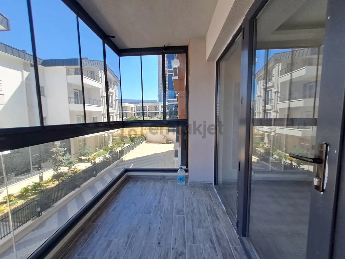 Alaçatı'dan 2+1 Kiralık Daire - 24