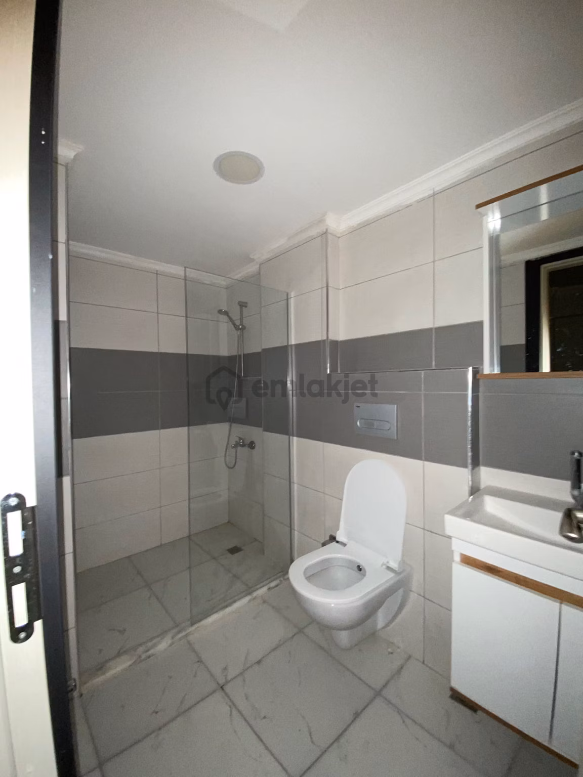 Ortaca Merkezde Kiralık 2+1 Daire & Ofis - 19
