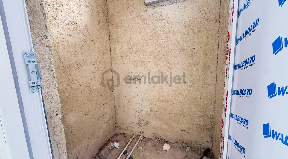 Öz-emmaxtan Merkezi Konumda Satılık 2+1 Daire - 20
