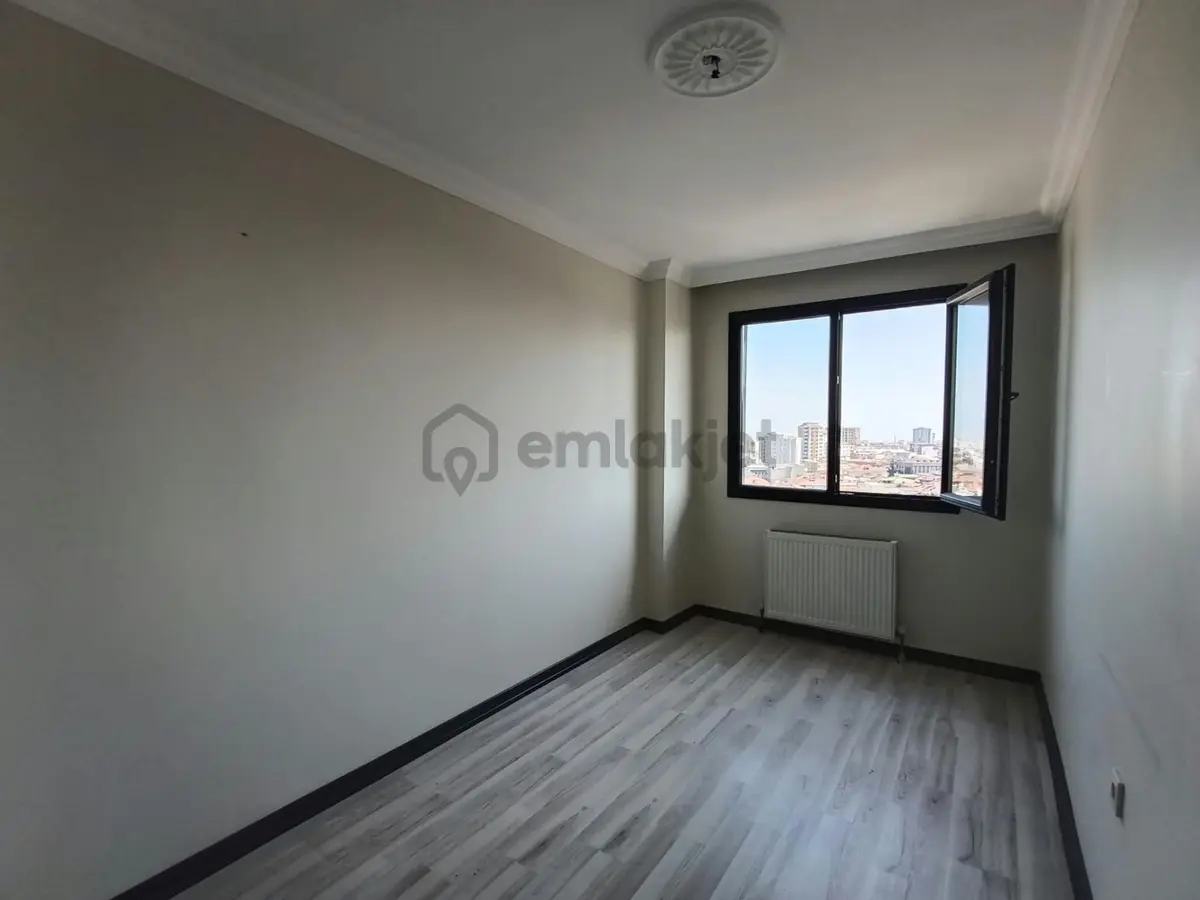 Bağcılar Akteymur Sitesinde Satılık Daire - 11