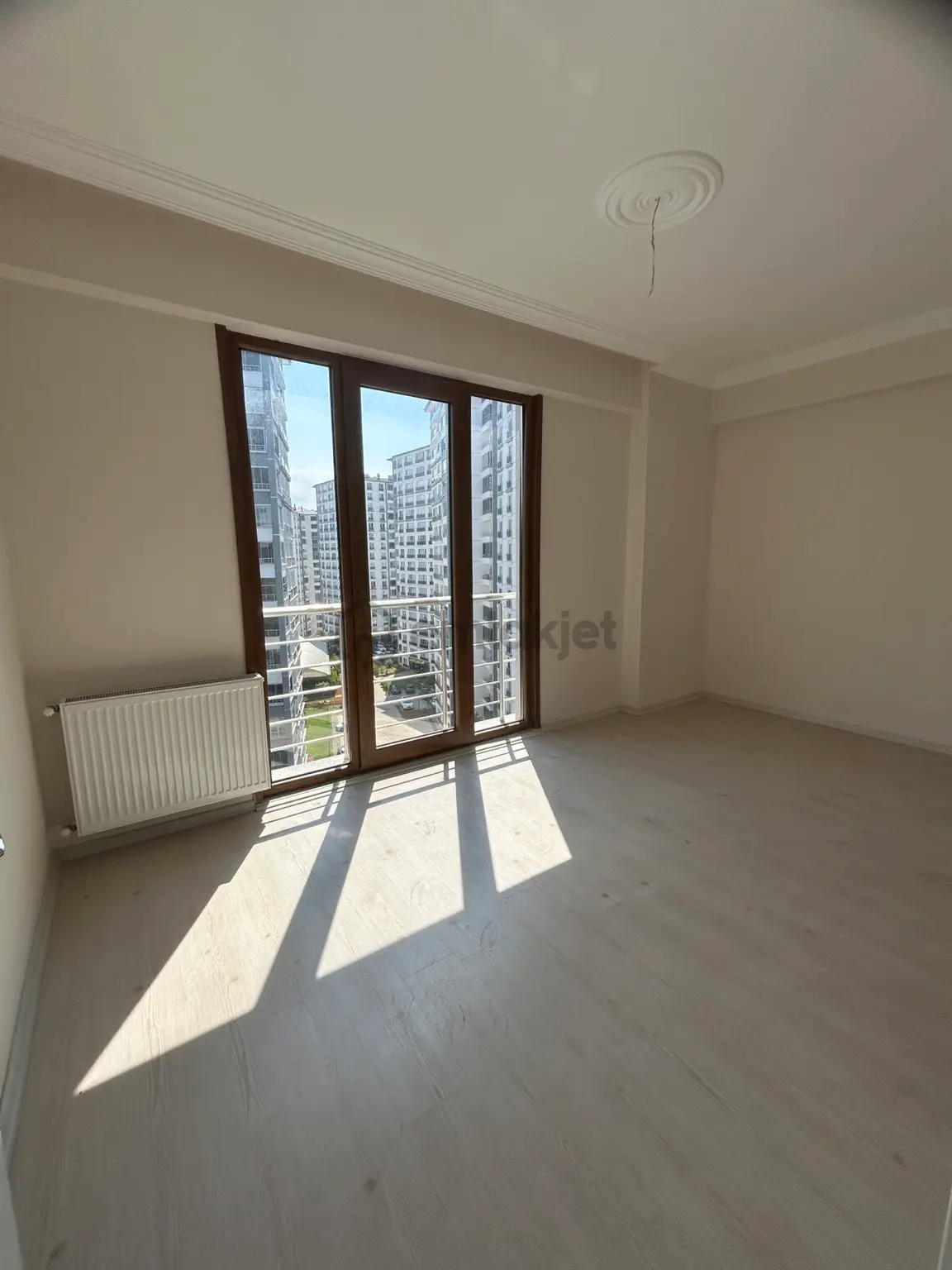 Trabzon Kaşüstün De Satılık 4+1 Daire - 8