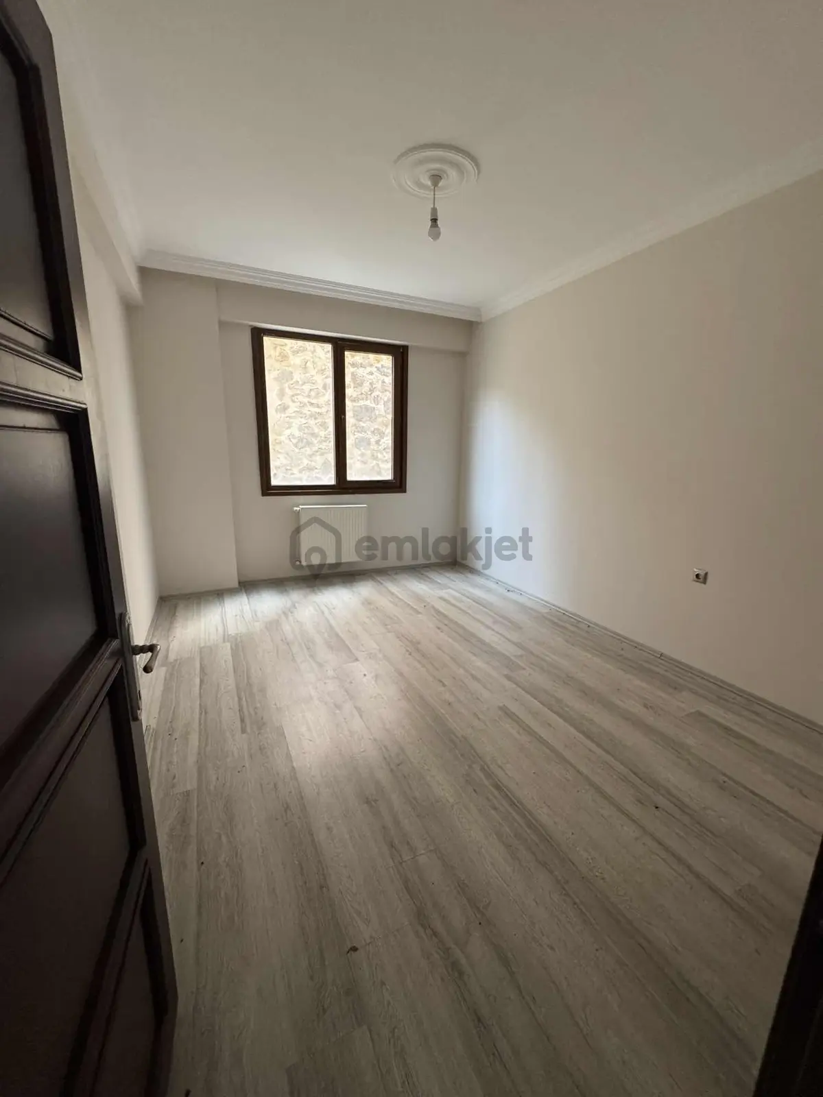 Yomra Sancak Mahallesi Fırsat 4+1 - 23