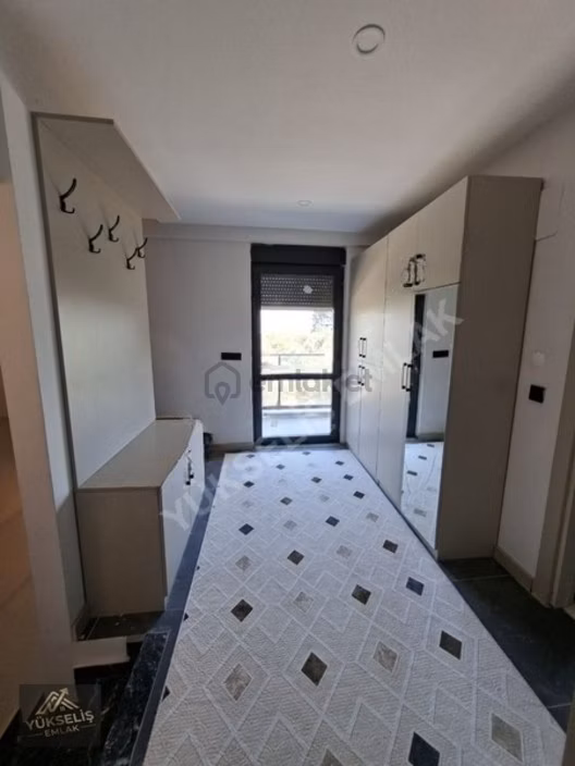 Evrensekide Havuzlu 3+1 Satılık 3 Katlı Trıbleks - 13