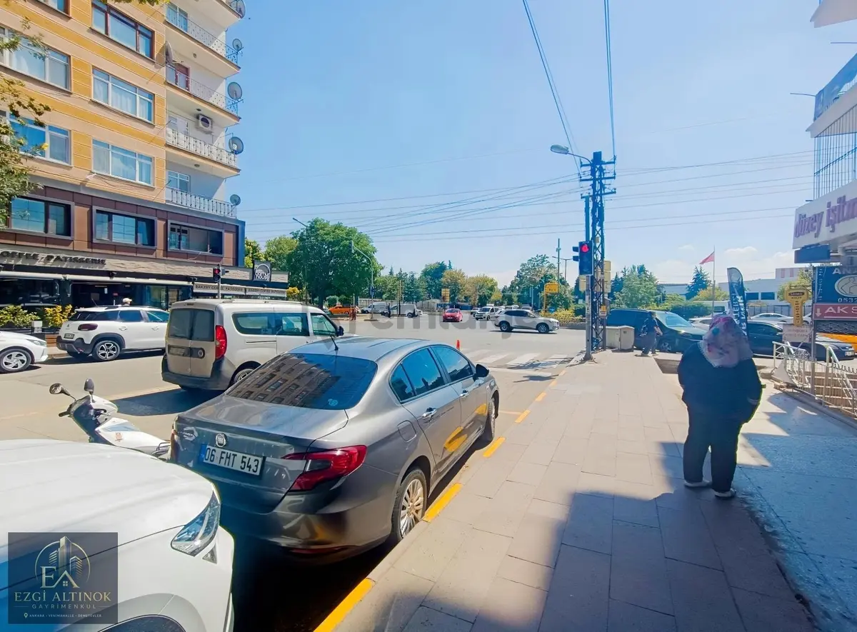 Ana Cadde Üzeri, 12 Yıllık İşletme - 4