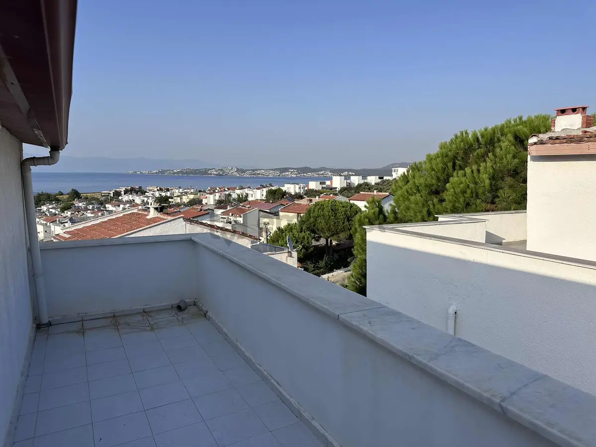 Karaağaçta Full Deniz Manzaralı, Tadilatlı Lüks Villa - 16