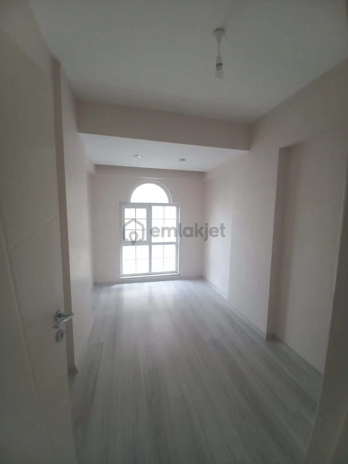 Servergazi Başak Heykeli Yakınında Kiralık Daire - 12