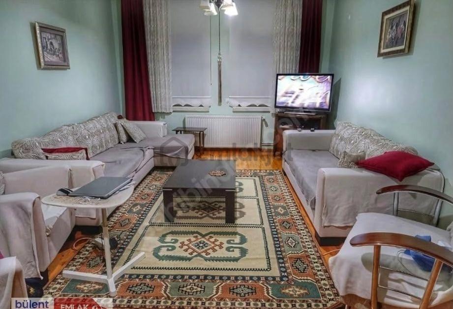 Avanosta 335 M² Alan İçerisinde 235 M² Brüt 195 M² Net Satılık - 12