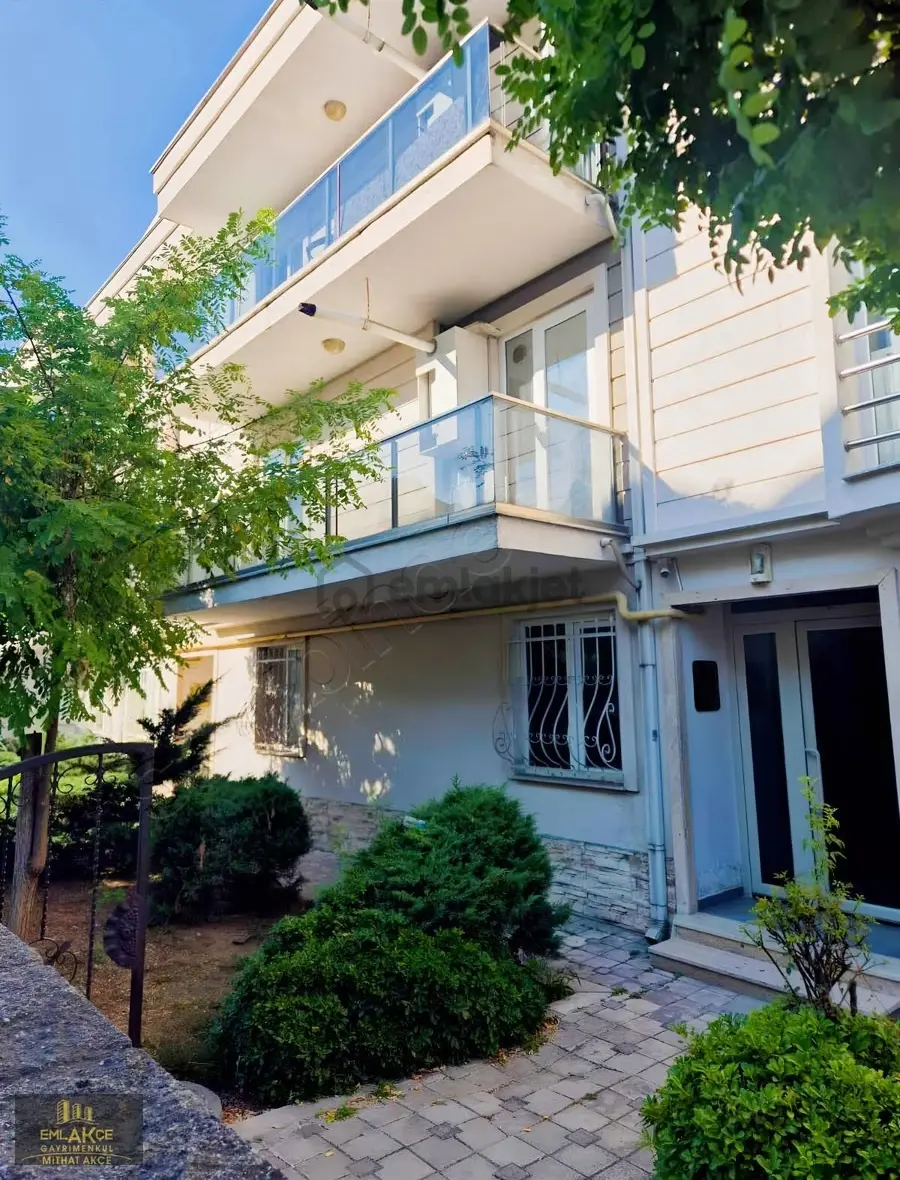 Emlakçe G Y M ' Den Serdivan'da Kiralılk Diare - 11