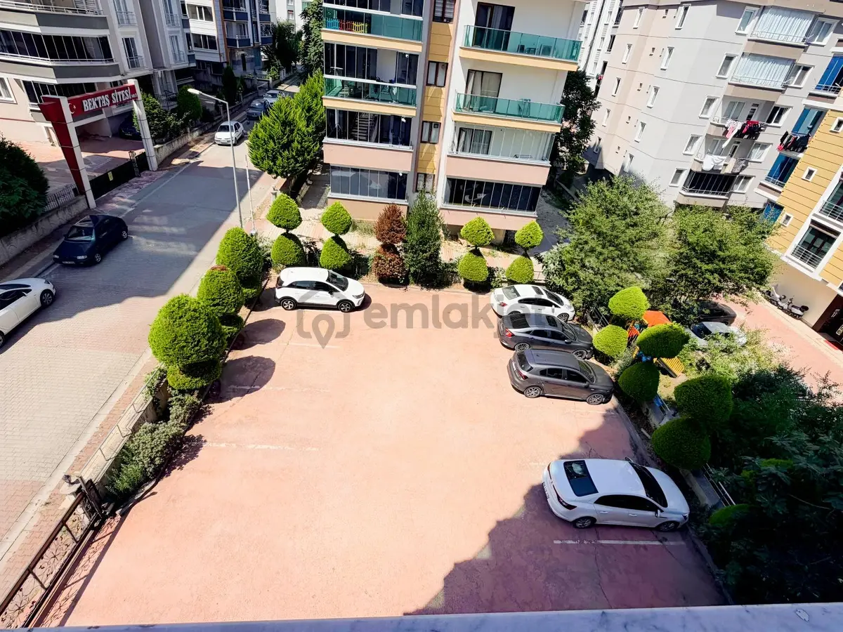 Atakentte Kiralık Geniş Ve Ferah 3+1 Daire - 35