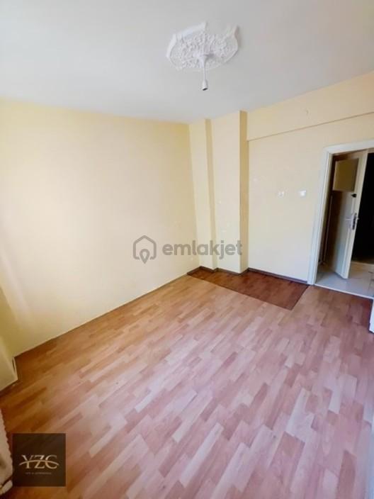 Vatan Caddesine 10 Metre Arakat Çift Cephe Çift Balkon 2+1 - 14